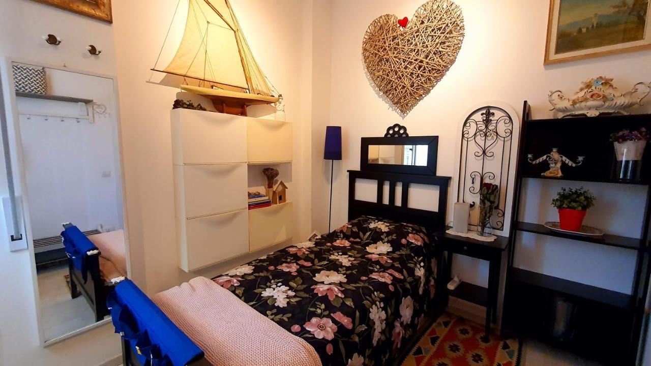 Ospiti A Firenze Benvenuti Hotel Esterno foto