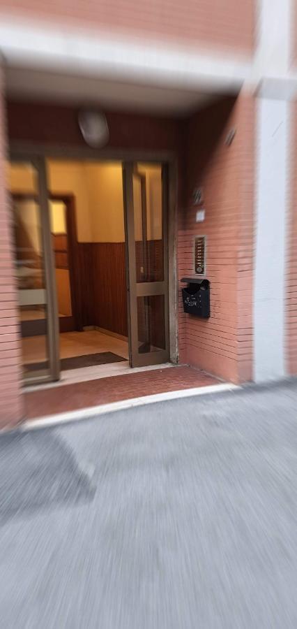Ospiti A Firenze Benvenuti Hotel Esterno foto