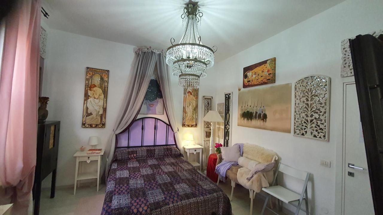 Ospiti A Firenze Benvenuti Hotel Esterno foto